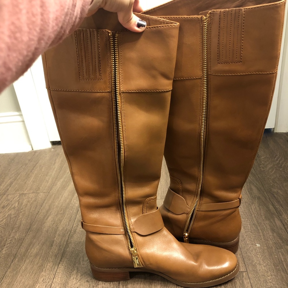 Like NEW! Michael Kors boots! - Picture 4 of 5